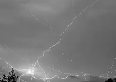 Image of lightning spiraling out from starting point